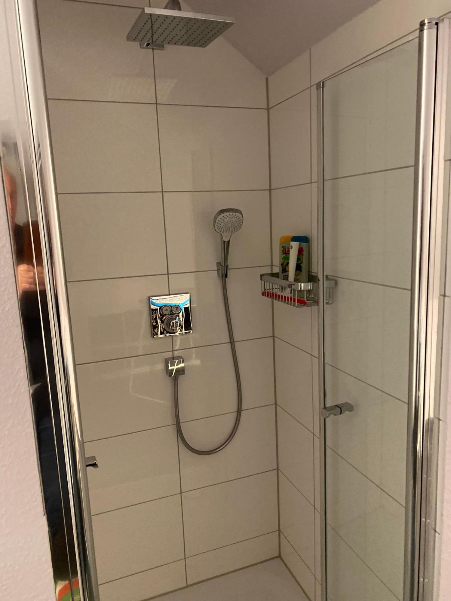 Zimmer Am Bachlauf Gelsenkirchen Buitenkant foto